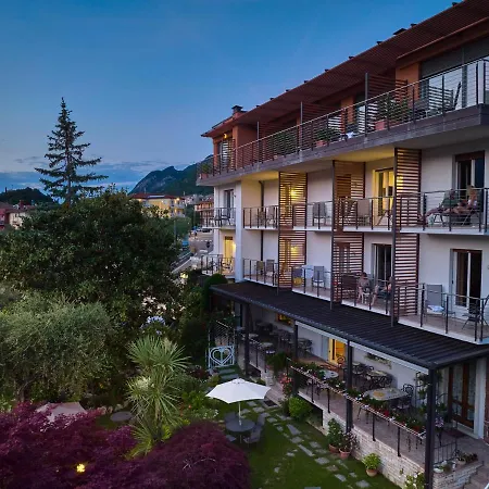Hotel Eco Ariston 3*