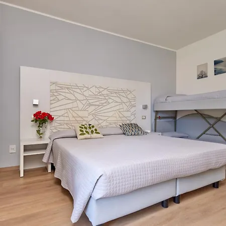 Eco Ariston 3* מאלצ'סינה
