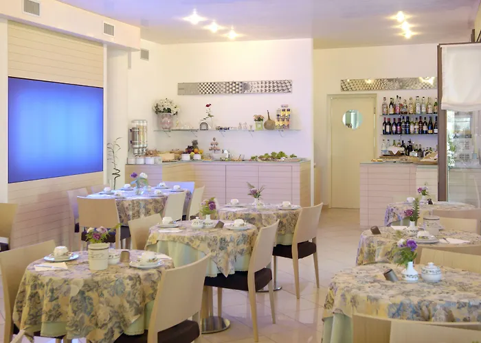 Hotel Eco Ariston 3*